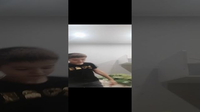 VID_20250104_230804.mp4