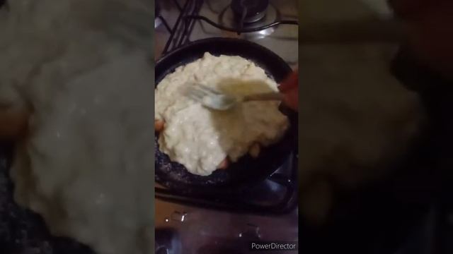 Bolinho de frigideira de banana e maçã 🍌🍎