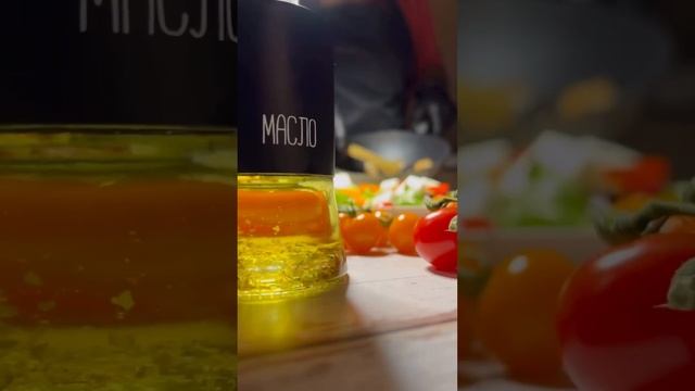Салат с креветками, когда не захотел идти в ресторан) #салат#рецепт#креветки#Shrimp#meal#shorts