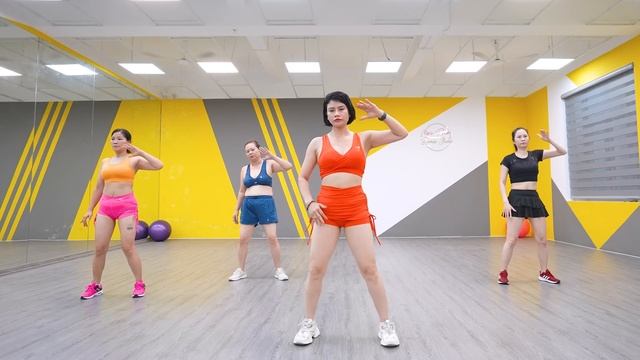 Eva Zumba 240830
