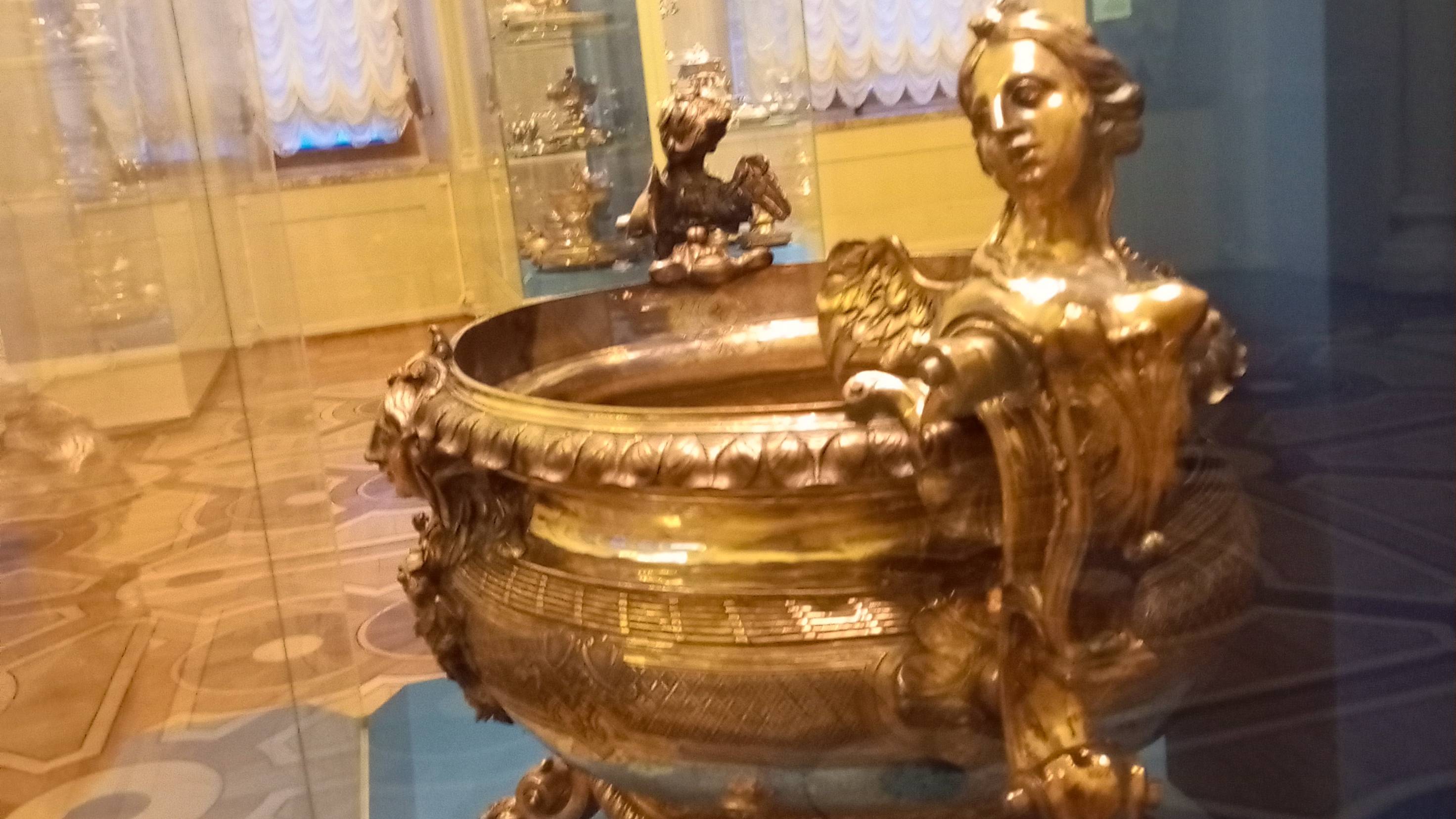 Посуда в музеях