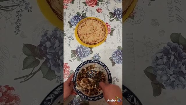 Блинчики с куриной начинкой