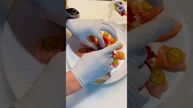 How  to Salmon Sashimi with Serrano pepper, sriracha and ponzu sauce#sushi #shortvideo #shorts#shar