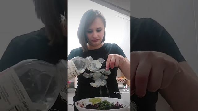 Свекольный  салат за 3 минуты