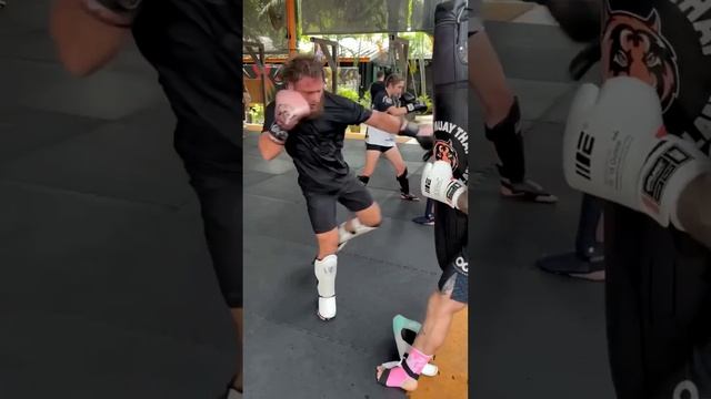 Видео by Кулаки #3600