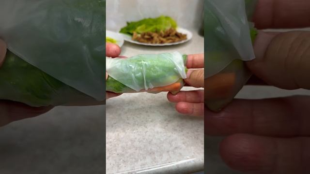 Роллы из рисовой бумаги rice paper dumplings #shorts #food #trending #baku #еда