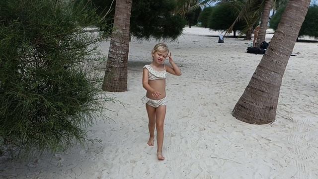 Пляжи Малибу (Malibu Beach) и Фанта (Fanta Beach) на Пангане когда очень много воды