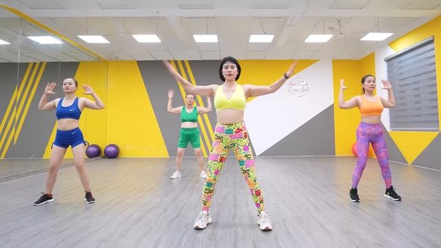 Eva Zumba 240812