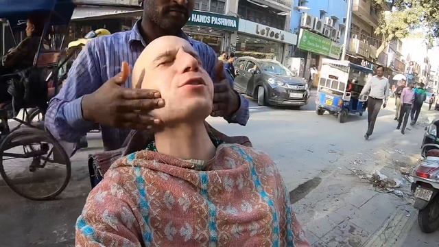 Дели.  Обман за 5 долларов уличная стрижка, массаж головы. Индийский ASMR