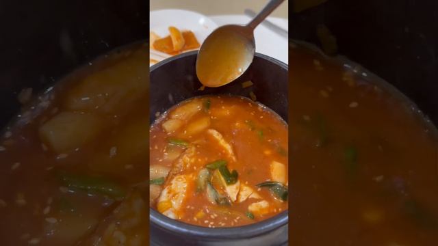 TTEOK-BOKKI AND FISH CAKE | KOREAN CUISINE #yt #ytshorts  #food  #koreanfood #happy