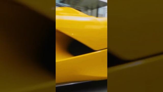 Что за машина? What kind of car is this?