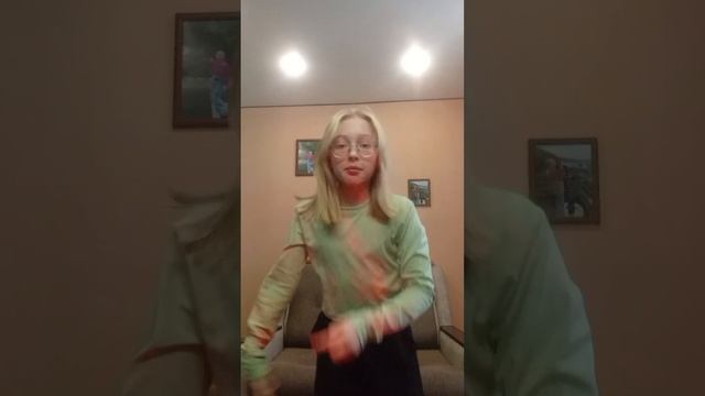 выскажу своё никому не нужное мнение и беги😚💗