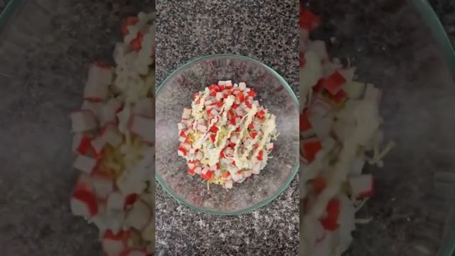 Закуска на скорую руку 😋#вкусноибыстро #вкусноипросто #салатнаскоруюруку #закусканапраздничныйстол