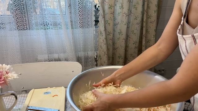 ВЫТЯЖКА УКРАСИЛА КУХНЮ/ВЫШИВКА ДЛЯ ДОМА/МАРИНОВАННАЯ КАПУСТА
