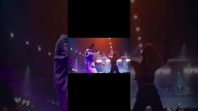 песня подари мне свою улыбку