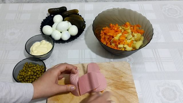 мммм... Вкусно.  салат ОЛИВЬЕ 🥗.  Oliviya salati 🥰 YOQIMLI ISHTAXA!  #alhamdulillah  #salad #mady