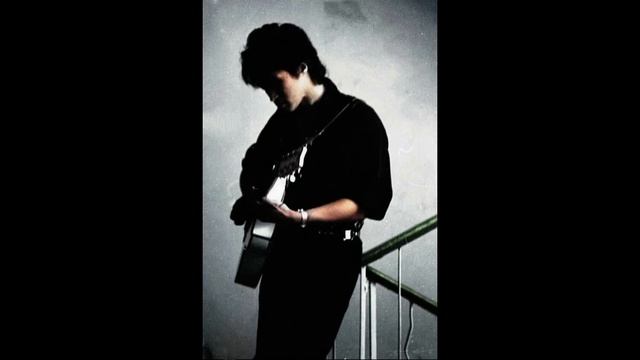 Виктор Цой - Спокойная ночь (Концертный вокал под гитару) (Другая версия)