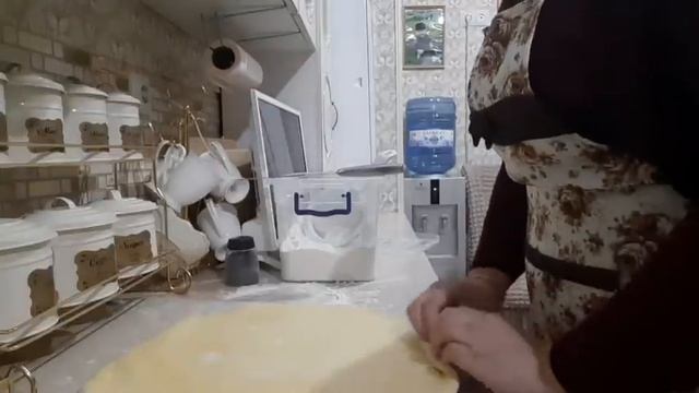 САМЫЕ БЫСТРЫЕ И ВКУСНЫЕ БУЛОЧКИ♥️МУЖЧИНУ ВЫБРОСИЛИ С БОЛЬНИЦЫ,ПОЛЗАЕТ В КУСТАХ