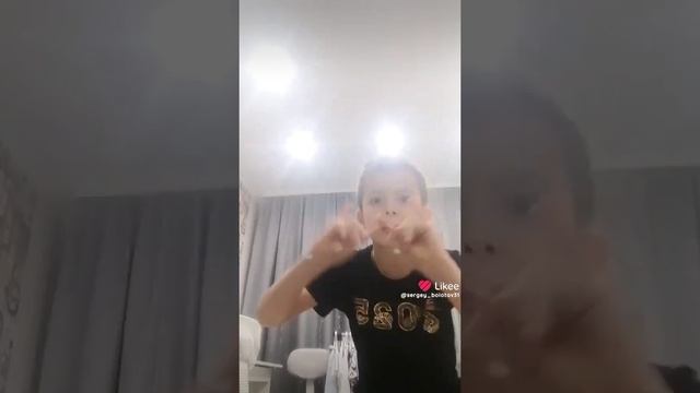 Like_7456157986922650089.mp4
