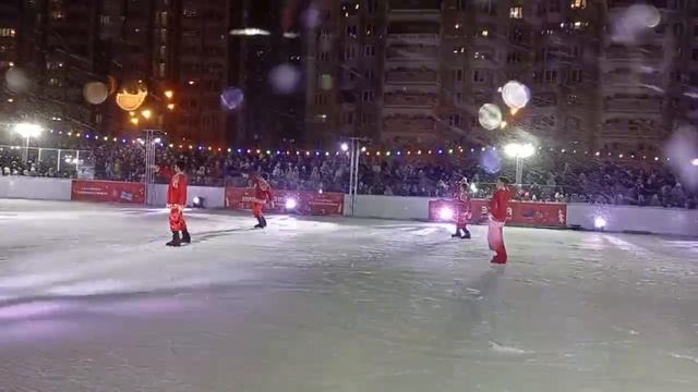 Иван Попов, Макси Белявский, Артур Даниелян, Кирилл Кропылев в ледовом шоу