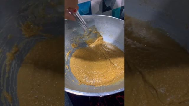 Easy Homemade Sweet Recipe | Besan Ki Chakki #shorts #sweets #indiansweet #indiansweetrecipe