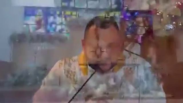 Момент землетрясения магнитудой 6.2 в католическом храме Сальвадора (5.01.2025).