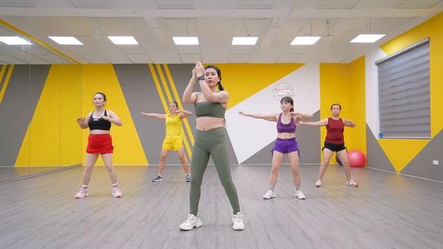 Eva Zumba 231117