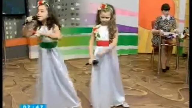 Коломойцева Вероніка та Артемчук Дарина "Ми за мир" (13.03.15 "Ранок на Скіфії")