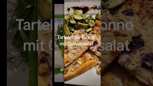 Tartelettes Tonno mit Gurkensalat