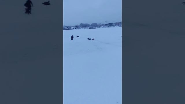 катаюсь на ватрушке
