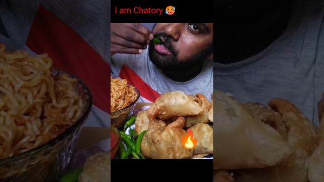 Aloo Samosa And Green Chilli Eating Show l #shortvideo #shortsfeed #ticket2explore #spicyfood #asmr