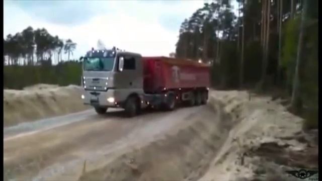 ЗА РУЛЁМ!