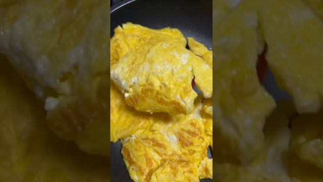 🥚Cooking 🥚🥚Scrambled Eggs Filipino Style #shorts #satisfying #cooking #food #eggs #yummy