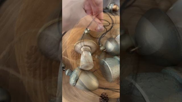 Ёлочные игрушки из дерева, ручная работа