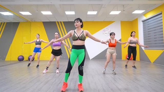 Eva Zumba 241108