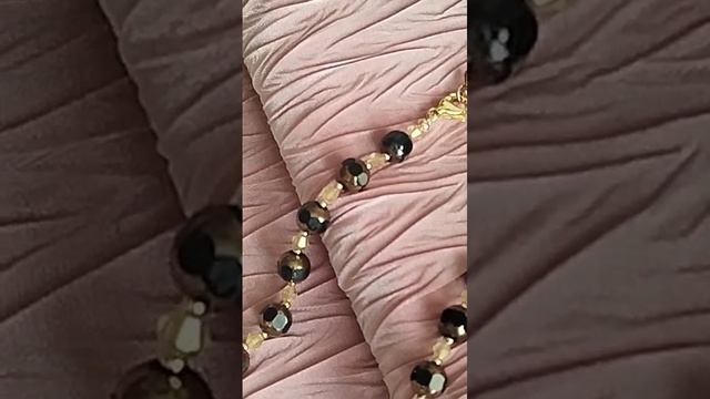 Дизайнерские бусины медного цвета от ANNA VERDI, кристаллы SWAROVSKI. 94 см. Цена 5 200 руб.