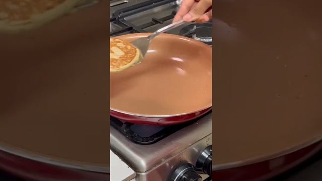 Protein packed Oat meal Pancakes perfect for Breakfast ideas. #shorts #shortsvideos #oatmealpancake