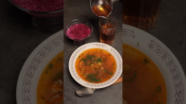 СТОЛОВАЯ VS РЕСТОРАН! 👊ЛЕГЕНДАРНЫЙ РАССОЛЬНИК🔥 #столовая #ресторан #битва #shorts