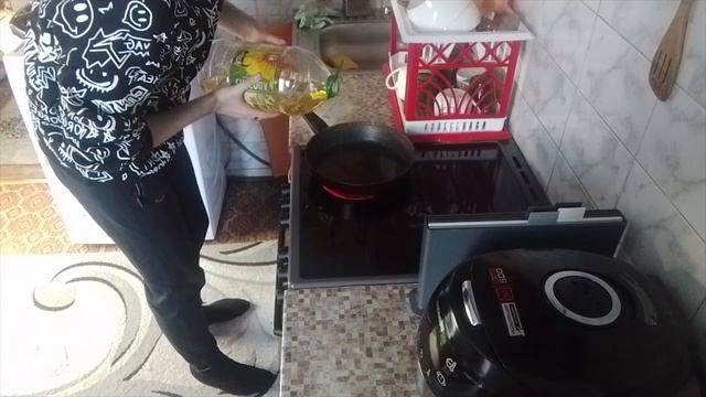 готовим гренки.