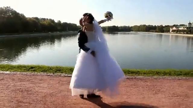 Свадебный видеоролик, пример работы фотографа и видеооператора Романа