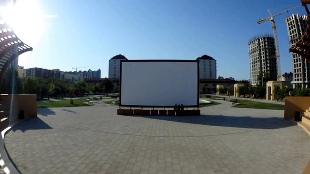 Грозный : Бесплатный летний кинотеатр в Грозном / Free summer cinema in Grozny