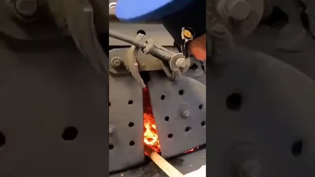 Завтрак приготовленный на лопате.