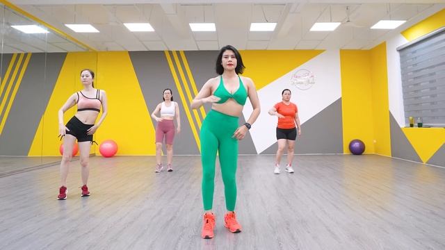 Eva Zumba 240927