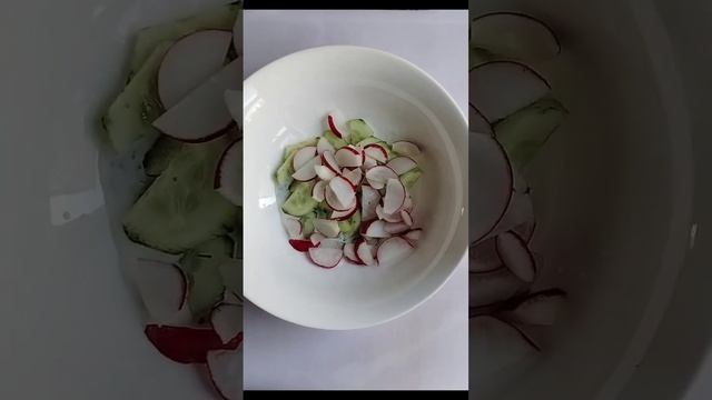 Окрошка освежающая,на кефире.Без газировки.