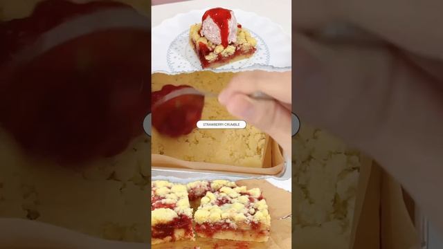 PART TIME BAKER DIARY | Easy homemade strawberry crumble 🍓❤️ #dessert #shorts #homemade