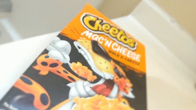 commercial time : Cheetos Mac n cheese