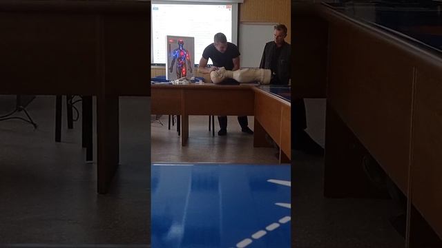 Первая помощь искусственное дыхание.
