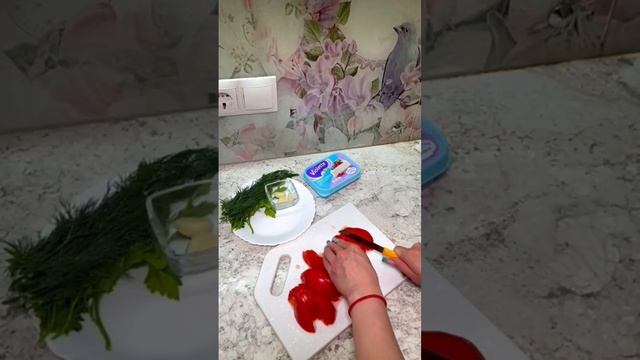 Безумно вкусный и лёгкий в приготовлении РУЛЕТ ИЗ КАБАЧКОВ #кабачкирецепты РЕЦЕПТ В КОММЕНТАРИЯХ ⬇️