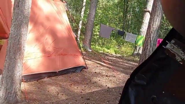 Взорвалась лодка.