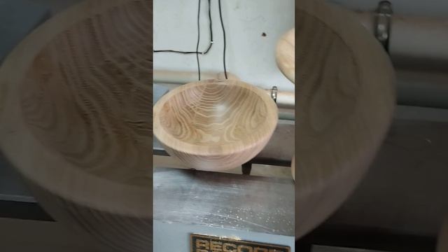 Первые изделия "Юного" токаря по дереву.